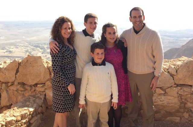Mendelsohn family photo in Israel